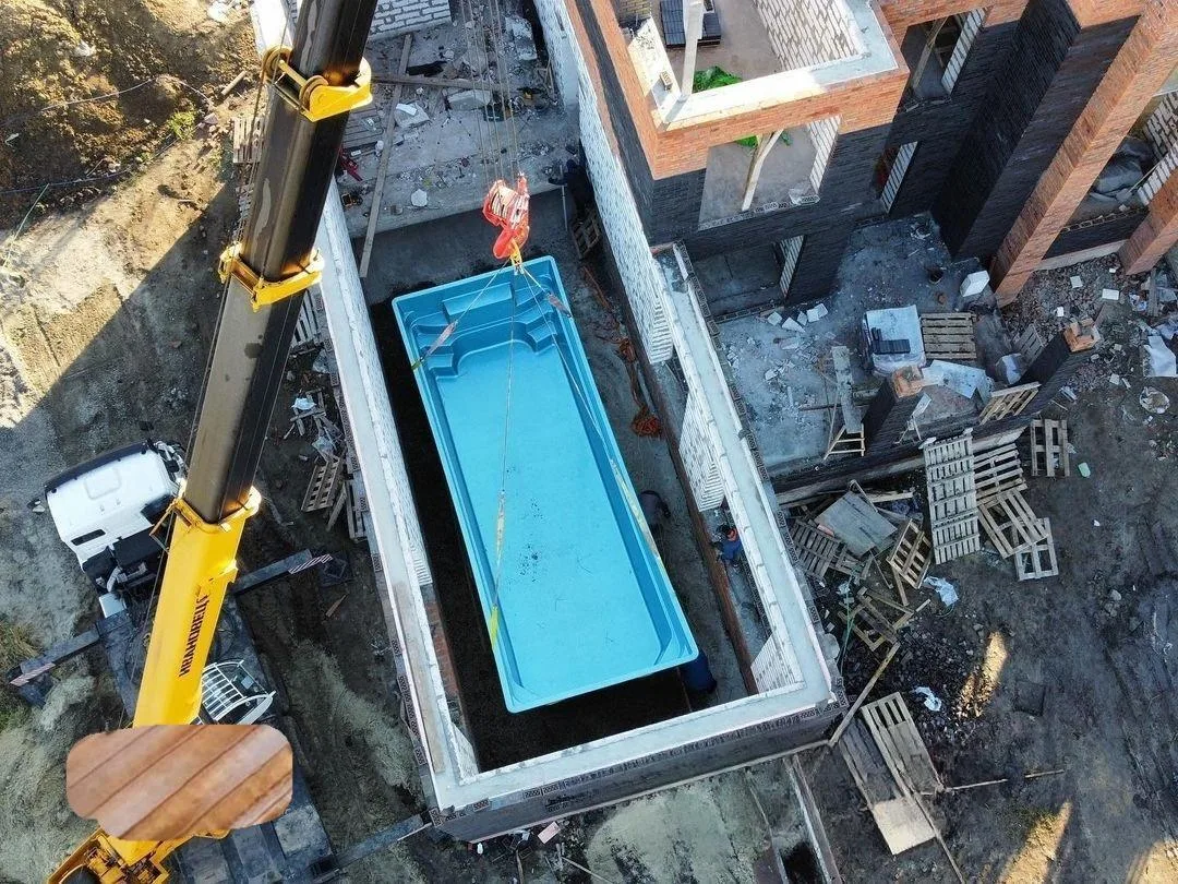 Laguna 9 — зона отдыха у бассейна в Жуковском